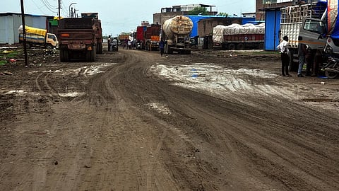 NARI ROAD (2)