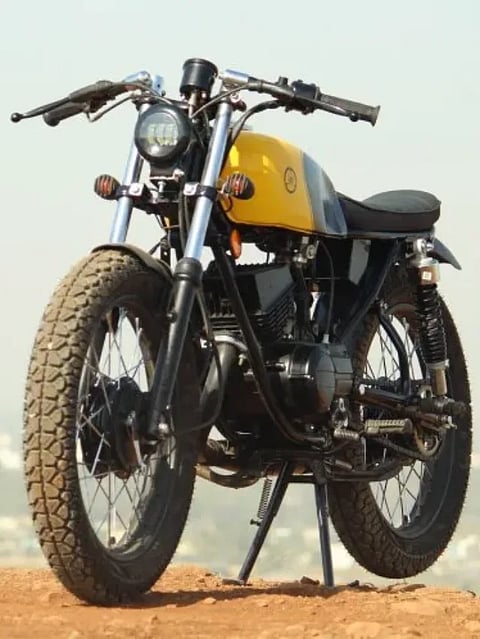 yamaha-rx100-scrambler-modified-front-left-quarter-1b09