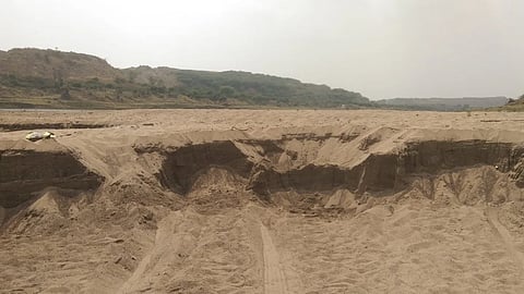 Sand Smuggling