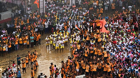 मुंबई में दही हांडी उत्सव के दौरान बड़ा हादसा, मानव पिरामिड बनाते समय 206 गोविंदा हुए घायल