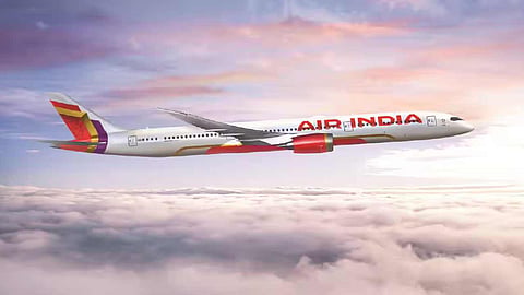 Air India की दिल्ली-शिकागो फ्लाइट को मिली बम से उड़ाने की धमकी, कनाडा एयरपोर्ट की ओर किया गया डायवर्ट