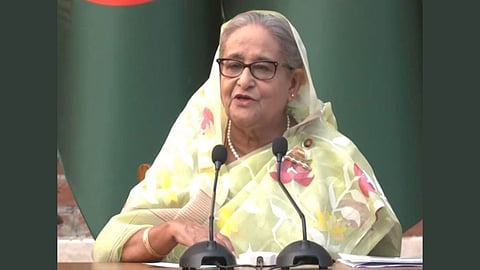 शेख हसीना और उनके परिवार पर बांग्लादेश की अंतरिम सरकार ढहा रही जुर्म, दी गई विशेष सुरक्षा ली वापस