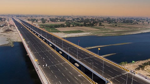 Agra-Lucknow Expressway Rules