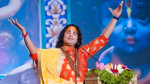 भगवान शिव पर अनर्गल टिप्पणी के लिए कथावाचक अनिरुद्धाचार्य ने मांगी माफी