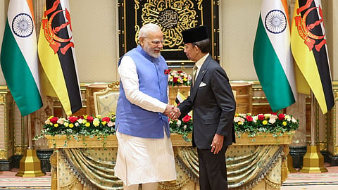 PM Modi की ब्रुनेई दौरे पर सुल्तान के साथ द्विपक्षीय वार्ता में किन मुद्दों पर बनी बात, जानें यहां