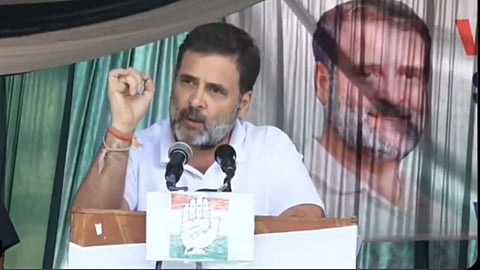 राहुल गांधी अलापते हैं पाकिस्तानी राग, पाक रक्षा मंत्री ख्वाजा आसिफ ने कर दिया एक्सपोज