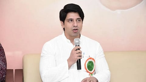 टीएमसी सांसद जवाहर सरकार के पत्र पर मचा राजनीतिक घमासान, शहजाद पूनावाला ने 'दीदी' पर साधा निशाना