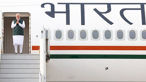 PM Modi Singapore Visit: पीएम मोदी ब्रुनेई से सिंगापुर के लिए हुए रवाना, दो दिवसीय है यात्रा