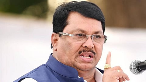 महाराष्ट्र में कानून व्यवस्था हुई फेल, विजय वडेट्टीवार ने की राष्ट्रपति शासन लगाने की मांग