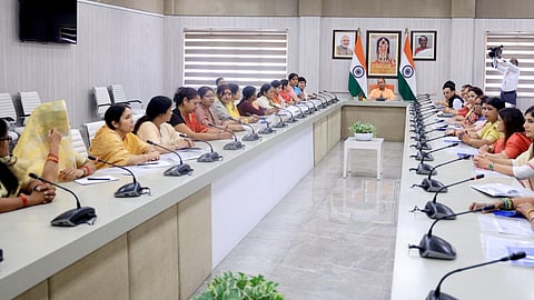 UP में महिला आयोग देगा लोकसभा-विधानसभा में एक तिहाई सीट आरक्षित करने का फॉर्मूला, मुख्यमंत्री योगी ने मांगा पूरा प्लान