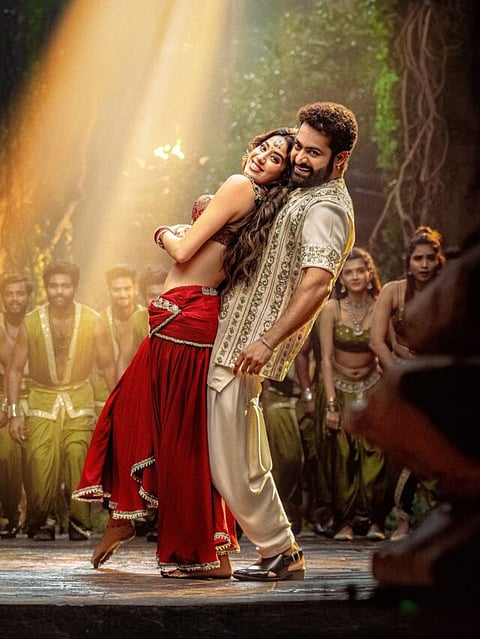 Devara advance booking made a record tickets are being sold in foreign countries