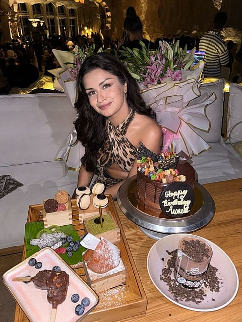 अवनीत कौर ने सेलिब्रेट किया अपना 23वां बर्थडे, बैकलेस बॉडीकॉन ड्रेस में दिए कातिलाना पोज
