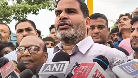 बिहार में रोजगार के मुद्दें पर भड़के जन सुराज सुप्रीमो प्रशांत किशोर, लालू-नीतीश को दिखाया आईना