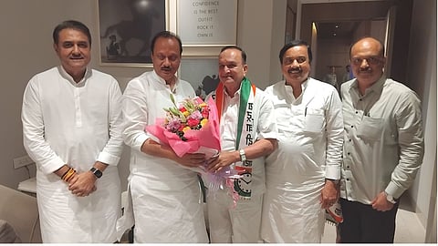 शिवसेना-ठाकरे गुट को येवला में बड़ा झटका, कल्याणराव पाटिल ने थामा अजित पवार का हाथ