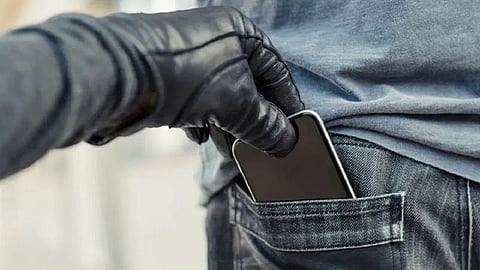 पुणे में संगीत कार्यक्रम के दौरान मोबाइल फोन चोरी करने के आरोप में चार लोग गिरफ्तार