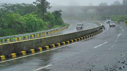 Weather Update Today: आ रहा है चक्रवाती तूफान! इन राज्यों में होगी भारी बारिश