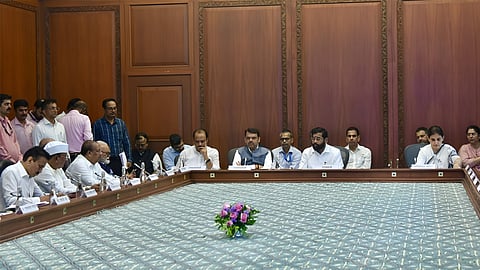 चुनाव से पहले आखिरी कैबिनेट मीटिंग में शिंदे सरकार ने लिए कई बड़े फैसले, एक क्लिक में जानिए सारे बड़े निर्णय
