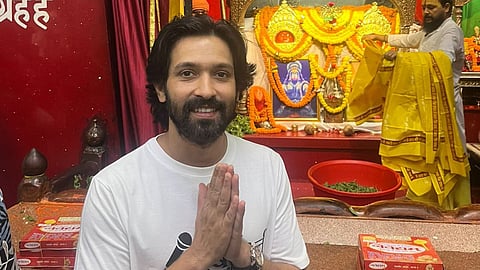 विक्रांत मैसी पहुंचे पटना, 'द साबरमती रिपोर्ट' के प्रमोशन के साथ हनुमान मंदिर में लिया आशीर्वाद