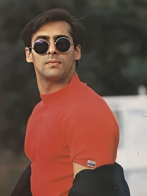 why did Salman Khan set fire to his father Salim Khan money know
