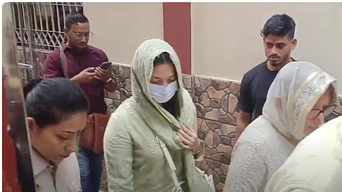 Tamannaah Bhatia reached Kamakhya Devi after 8 hours of interrogation by ED spotted hiding her face