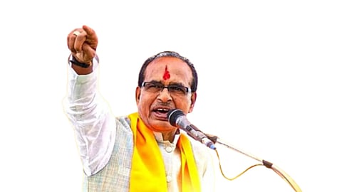 चुनाव के अंतिम समय में भी खूब चले शब्द बाण, शिवराज सिंह चौहान ने कहा- मानो जैसे झारखंड में कोई सरकार ही नहीं