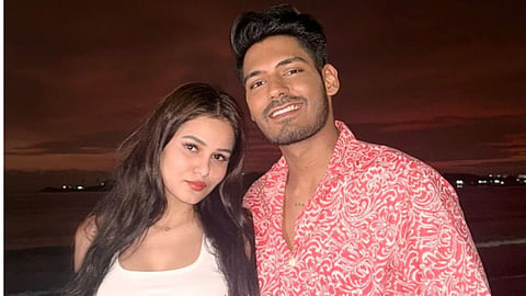 बिग बॉस 18: दिग्विजय राठी की गर्लफ्रेंड उन्नति तोमर ने की ब्रेकअप की घोषणा, बोलीं- मैं हार रही हूं...