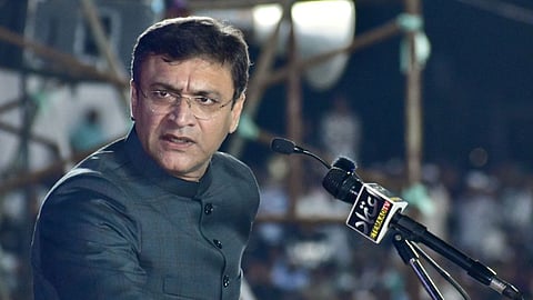 महाराष्ट्र के राजनीतिक दलों में कोई विचारधारा नहीं बची है : अकबरुद्दीन ओवैसी