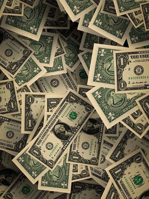 Dollar (4)