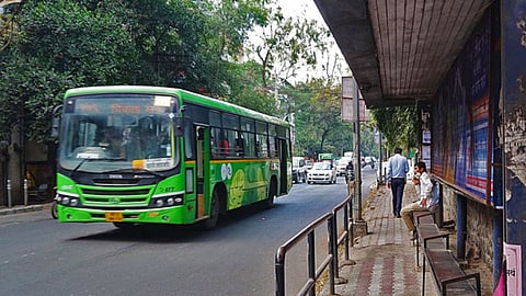 सिग्नल तोड़ने पर पीएमपी बस चालकों पर लगेगा 1200 का जुर्माना