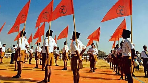 गली गली घूम रही आरएसएस की सज्जन टोली