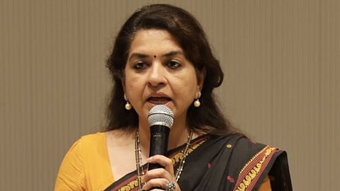 शाइना एनसी ने संजय राउत को लगाई लताड़, पूछा- क्या है MVA के नेताओं का आधिकारिक रुख?