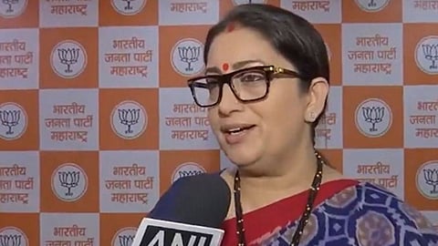 "कांग्रेस का समोसा कॉकस झूठ का कारोबार करने महाराष्ट्र में आ गया है": भाजपा नेता स्मृति ईरानी