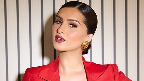Tara Sutaria photo on Auto rickshaw