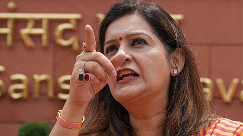 महाराष्ट्र में सरकार गठन में हो रही देरी पर बोलीं UBT सांसद प्रियंका चतुर्वेदी का तंज