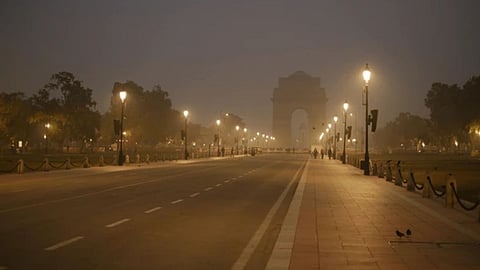 गर्मी से परेशान दिल्ली-यूपी के लोग, इन राज्यों में होगी बारिश, जानिए देशभर में कैसा रहेगा आज मौसम का मिजाज