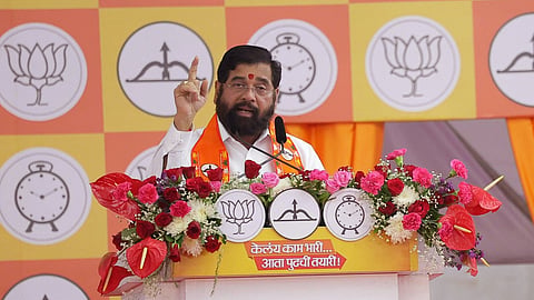 उद्धव ठाकरे के फेसबुक लाइव पर एकनाथ शिंदे ने की ये खास टिप्पणी, इस NCP नेता को भी दे दी चेतावनी