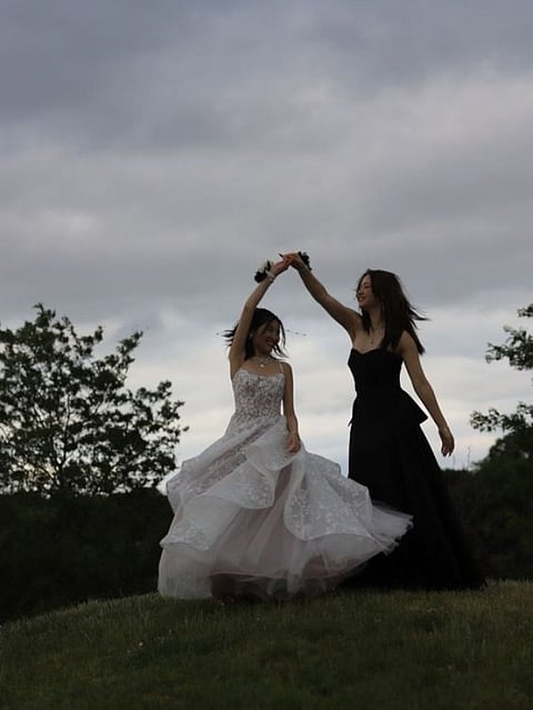 lesbian couple (1)