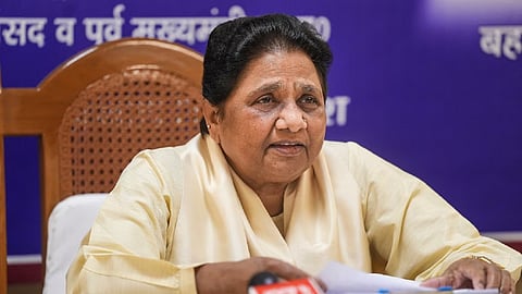 उपचुनाव के बीच वलीमा खाना पड़ा महंगा, 3 वरिष्ठ नेताओं की मायावती ने छीनी सदस्यता