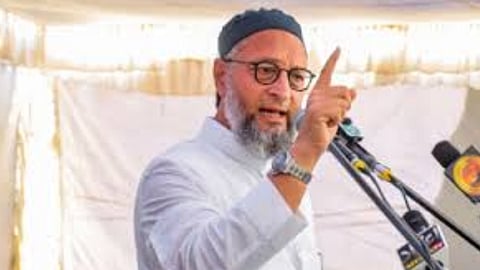 ओवैसी को संसद में जय फिलिस्तीन बोलना पड़ा भारी, कोर्ट ने हाजिर होने के लिए किया तलब