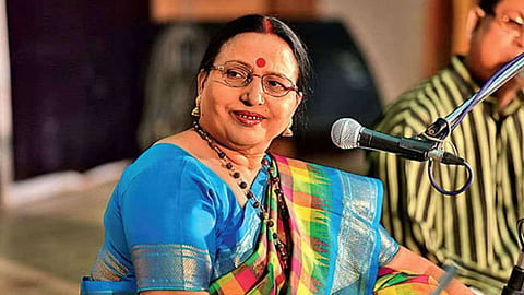 शारदा सिन्हा की कितनी है नेटवर्थ, कौन है बिहार कोकिला की संपत्ति का उत्तराधिकारी