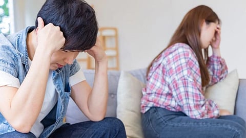 आपका पति भी है गुस्सैल और जिद्दी, इन टिप्स से सुधारें उनकी आदतें