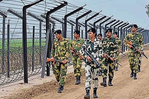 बीएसएफ डे, भारतीय सेना