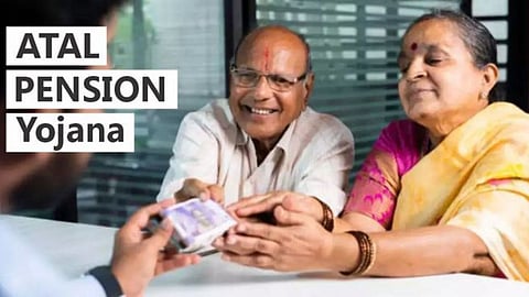 सूत्रों के अनुसार, सरकार अटल पेंशन योजना के अंतर्गत मिलने वाली पेंशन को बढ़ाने के प्रस्ताव को मंजूरी दे सकती है। न्यूनतम गारंटी राशि को बढ़ाकर 10000 रुपये तक करने का प्रस्ताव भी अपने आखिरी चरण में है।