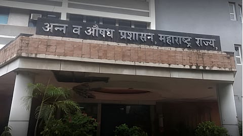 एफडीए ने पालघर में आयुर्वेदिक दवा कंपनी पर छापा मारा, तीन लाख रुपये की दवाइयां जब्त