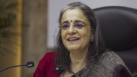 सेबी की चेयरपर्सन माधबी पुरी बुच का कार्यकाल 28 फरवरी को खत्म होने जा रहा है। बुच पर पिछले साल अगस्त में इस्तीफा देने का दबाव था, जब हिंडनबर्ग ने उन पर हितों के टकराव का आरोप लगाया था।
