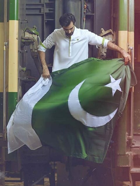 Pakistan (9)