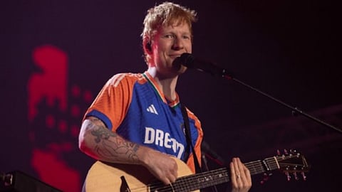 Ed Sheeran put on indian jersey to show his love for India fans Get Surprised