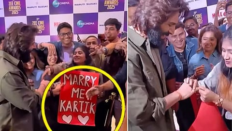 Girl fan Proposed Kartik Aaryan