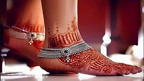 चांदी की पायल का क्या है गुड हेल्थ का रिलेशन, ज़रूर जानिए इसके वैज्ञानिक फ़ायदे
