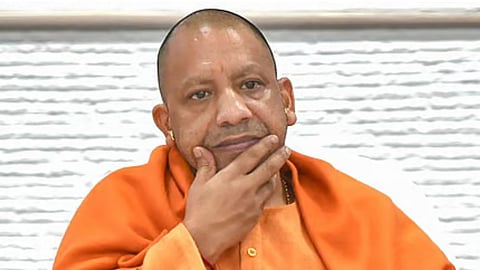 CM योगी खुद हो गए ठगी का शिकार! 13500 करोड़ का MOU कराने वाला निकला नटवरलाल, अधिकारी भी खा गए गच्चा